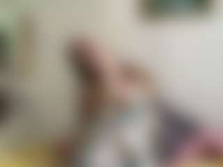 Live cam show with Helen - Facial on livesuperchat.net