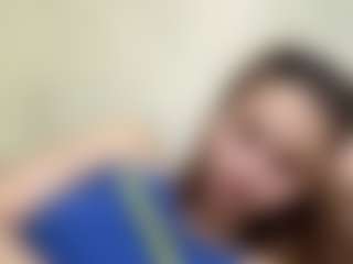 Live cam show with Helen - Fingers on TeamSkeetLive