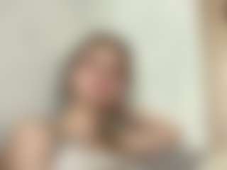 Live cam show with Helen - Granny Squirt on TeamSkeetLive