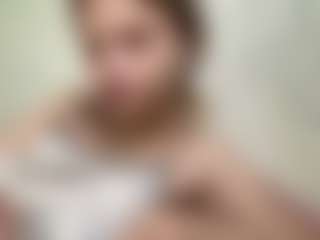 Live cam show with Helen - Granny on madthumbs