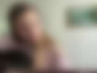 Live cam show with Helen - Facial on Camsoda
