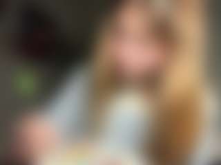 Live cam show with Agatha - Granny on Latina Girls