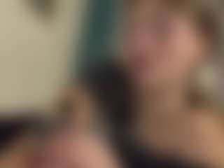Live cam show with Agatha - Granny on luckytryst.com