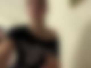 Live cam show with Agatha - Granny Brown Hair on luckytryst.com