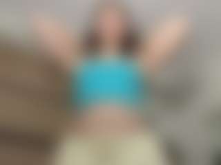 Live cam show with Agatha - Camel Toe on slutload