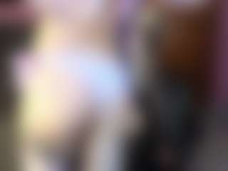 Live cam show with ElyCandy - Teen (18+) on SpunkLive