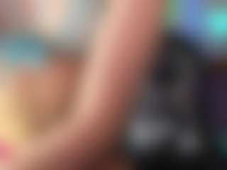ElyCandy's Live Sex Cam Show