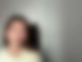 Bella's Live Sex Cam Show