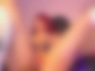 Jullieee's Live Sex Cam Show