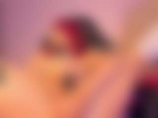 Live cam show with Jullieee - Striptease on parknlotfishbdy