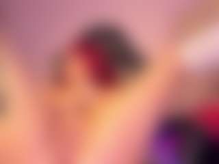 Live cam show with Jullieee - Erotic Dance on Fling VIP Chat