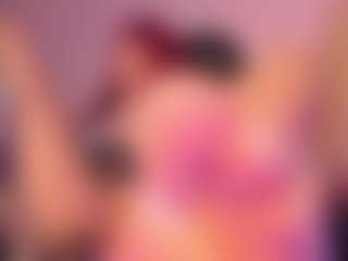 Jullieee's Live Sex Cam Show
