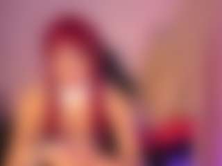 Jullieee's Live Sex Cam Show