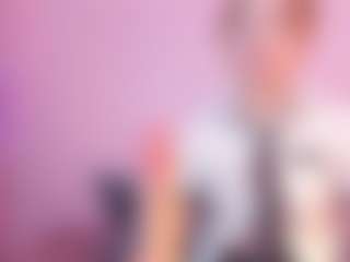 Jullieee's Live Sex Cam Show