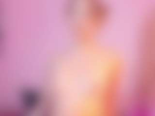 Jullieee's Live Sex Cam Show