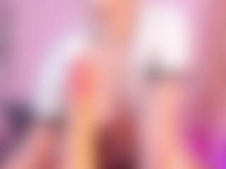 Jullieee's Live Sex Cam Show