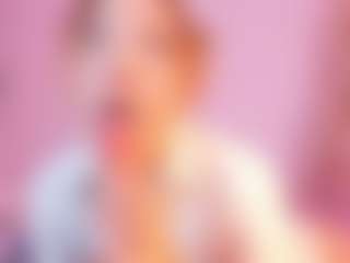 Live cam show with Jullieee - Sexy on pussylord.com