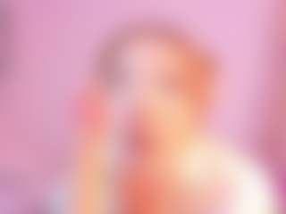 Jullieee's Live Sex Cam Show