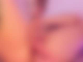 Jullieee's Live Sex Cam Show