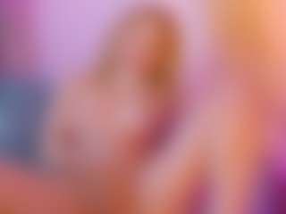 Jullieee's Live Sex Cam Show
