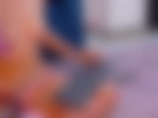 Jullieee's Live Sex Cam Show