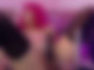 Live cam show with Jullieee - Blonde Hair on Streamer API