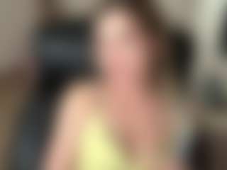 Live cam show with LennieRoggensack - Big Tits Mature on Camsoda