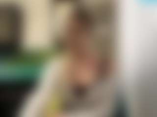 LioraRoux's Live Sex Cam Show