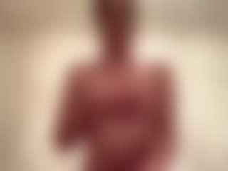 Live cam show with LioraRoux - Public on AdultVida.com