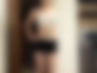 Live cam show with LioraRoux - Fingering on Mixed Magazine Live
