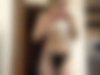 Live cam show with LioraRoux - Ahegao on sexylive.show