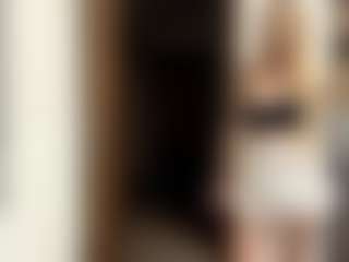 LioraRoux's Live Sex Cam Show