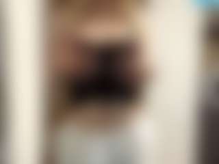 LioraRoux's Live Sex Cam Show