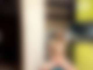 Live cam show with LioraRoux - Moaning on Camsoda