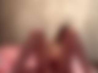 Live cam show with LioraRoux - Public on livesuperchat.net
