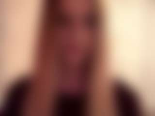 LioraRoux's Live Sex Cam Show