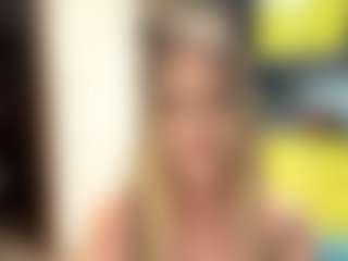 Live cam show with LioraRoux - Solo on Hubzter Live
