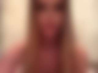 LioraRoux's Live Sex Cam Show
