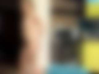 Live cam show with LioraRoux - Brown Eyes on Dare Cams