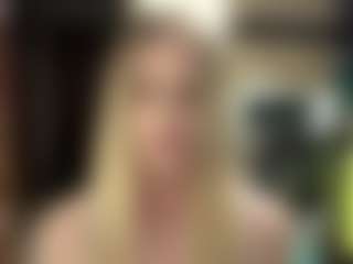 LioraRoux's Live Sex Cam Show