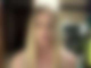 LioraRoux's Live Sex Cam Show