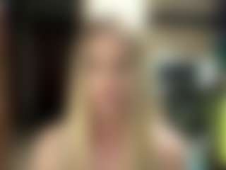 LioraRoux's Live Sex Cam Show