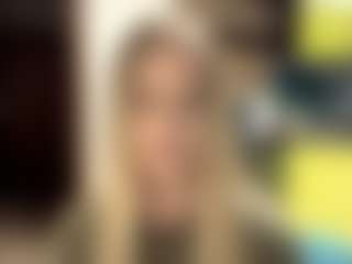 Live cam show with LioraRoux - Moaning on Camsoda