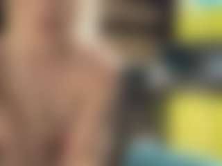 Live cam show with LioraRoux - Foot Fetish Athletic on Camming Site