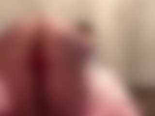 Live cam show with LioraRoux - Teen (18+) on Camsoda