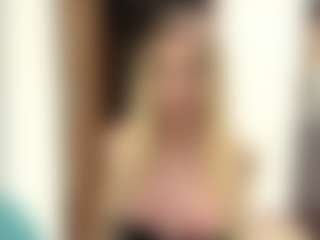 Live cam show with LioraRoux - Solo on eurowanks.com