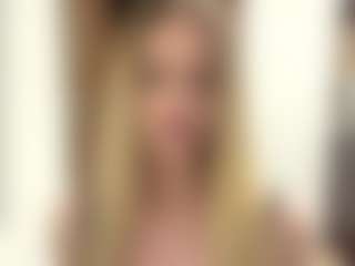 Live cam show with LioraRoux - Solo on instabang