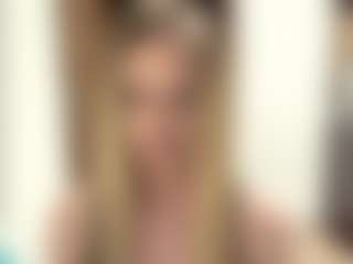 LioraRoux's Live Sex Cam Show