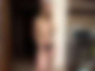 Live cam show with LioraRoux - Bedroom on https://playwithruby.com