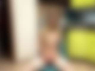 LioraRoux's Live Sex Cam Show